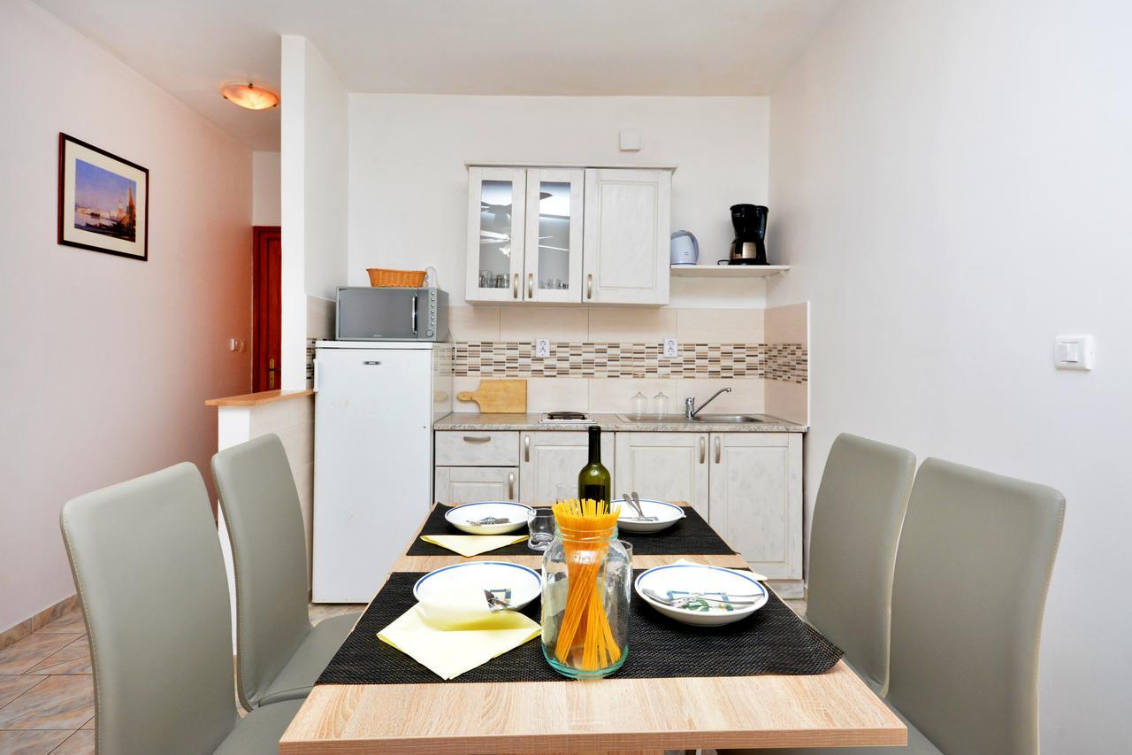 Nečujam Villa Paris מראה חיצוני תמונה